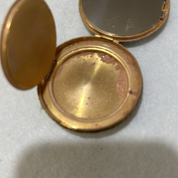 La mode vintage mother of pearl small compact - Picture 8 of 10